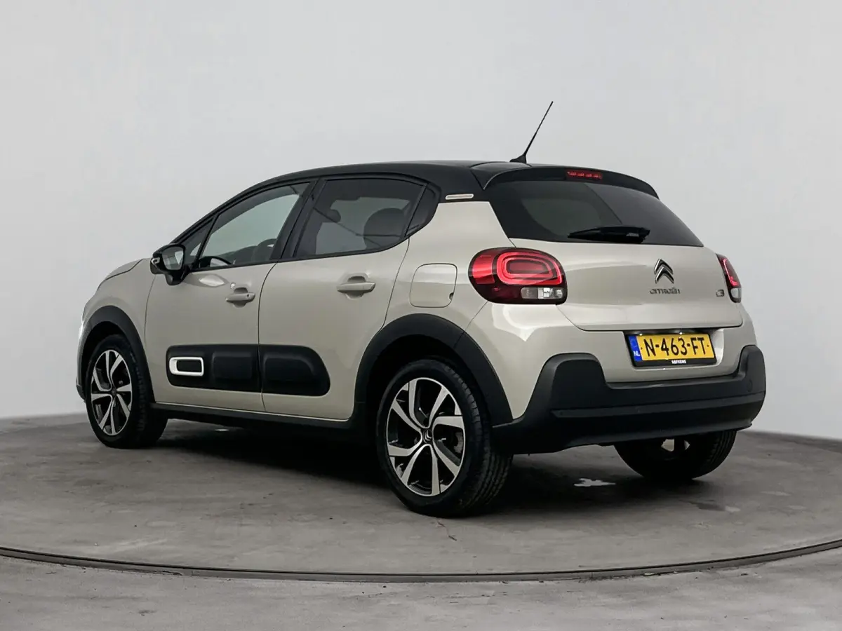 110pk Shine | Camera | Navigatie | CarPlay | Climate Control
