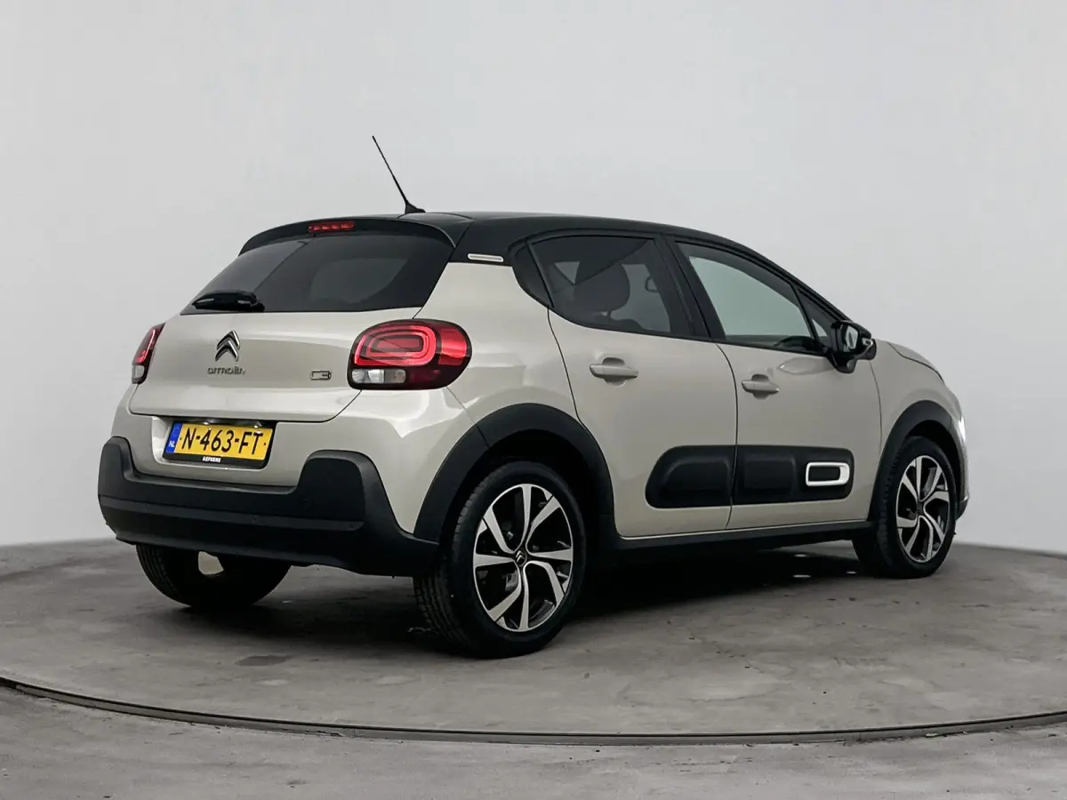 110pk Shine | Camera | Navigatie | CarPlay | Climate Control