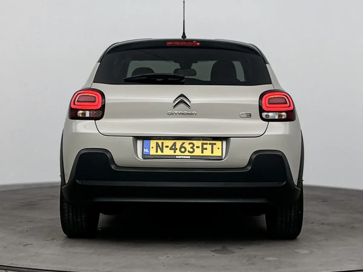 110pk Shine | Camera | Navigatie | CarPlay | Climate Control