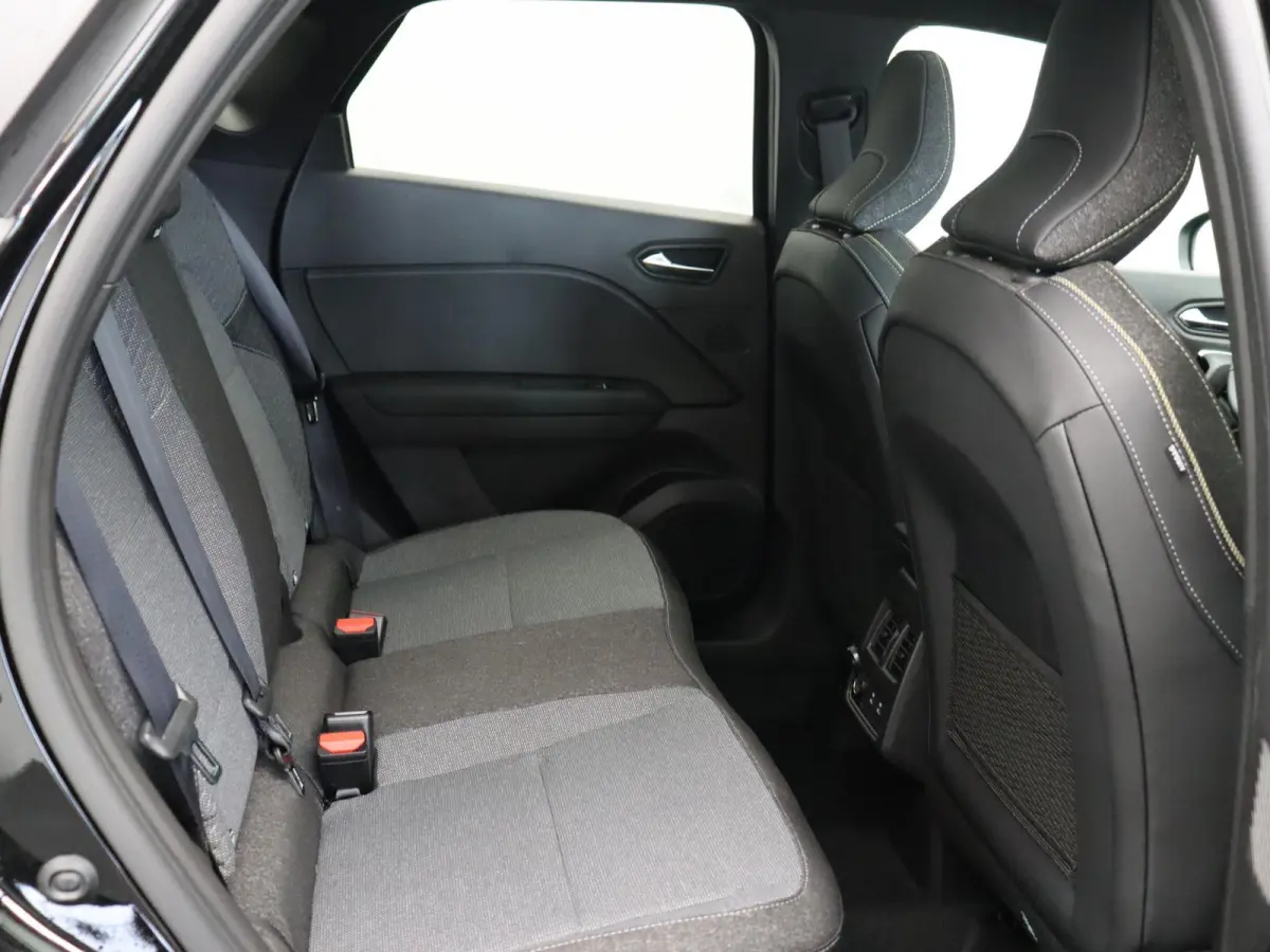 1.8 E-Tech full hybrid 160pk techno | Vijf jaar garantie | Stoel- en stuurwielverwarming | Achteruitrijcamera | Apple Carplay / Android Auto |