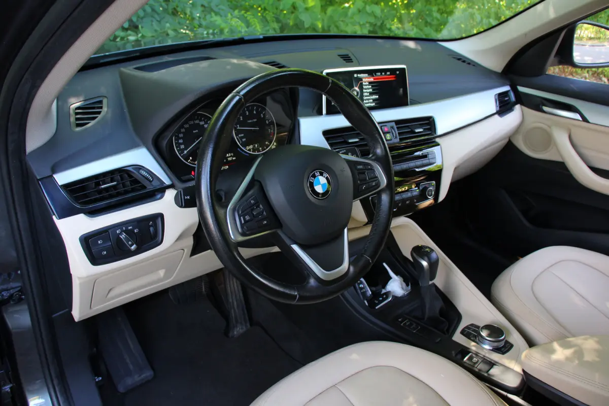 sDrive20i Centennial High Executive | NL-AUTO! | TREKHAAK | STOELVERWARMING | DEALER OH! | PARK SENS | LEDER | LED | NAVI | CLIMA