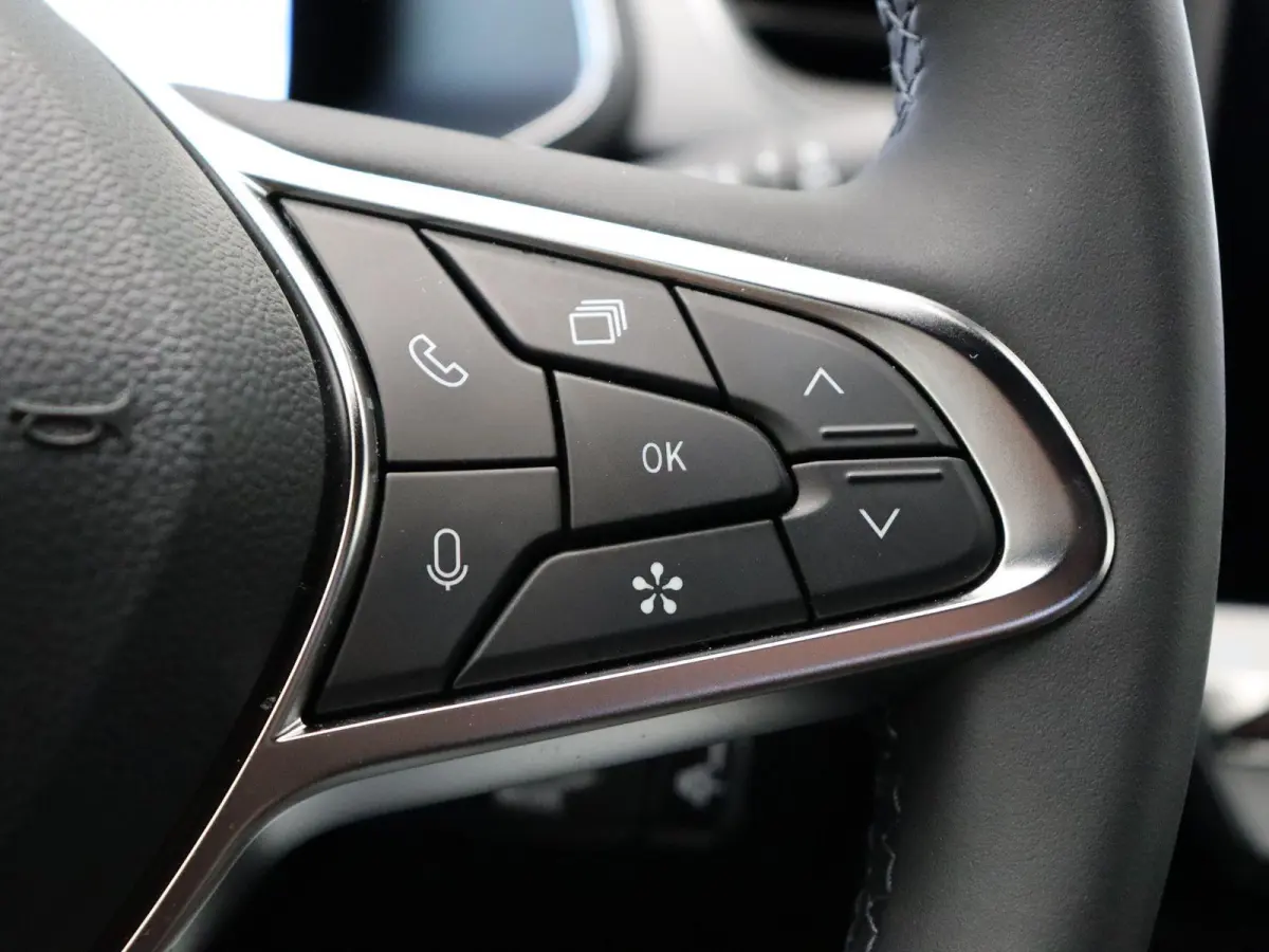 1.8 E-Tech full hybrid 160pk techno | Vijf jaar garantie | Stoel- en stuurwielverwarming | Achteruitrijcamera | Apple Carplay / Android Auto |
