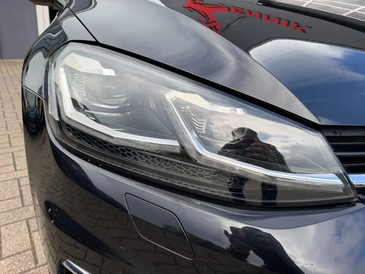 1.5 TSI Highline Business R / ACC / Massage / Trekhaak / Led / Zeer nette auto !
