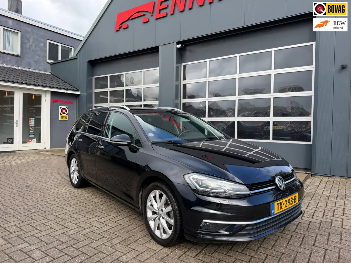 1.5 TSI Highline Business R / ACC / Massage / Trekhaak / Led / Zeer nette auto !