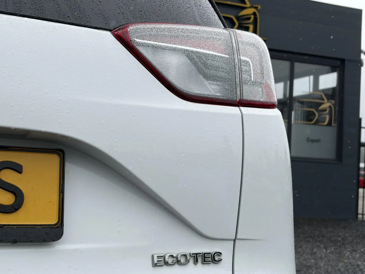 1.2 Turbo Online Edition ✓2e Eigenaar✓Dealer Onderhouden✓Trekhaak✓D-riem vv in 2024✓Trekhaak✓Halfleder✓110pk✓Pdc✓Clima✓Cruise✓Rijstrooksensor✓Lm velgen✓N.A.P✓Apk 