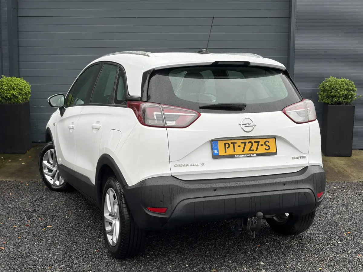 1.2 Turbo Online Edition ✓2e Eigenaar✓Dealer Onderhouden✓Trekhaak✓D-riem vv in 2024✓Trekhaak✓Halfleder✓110pk✓Pdc✓Clima✓Cruise✓Rijstrooksensor✓Lm velgen✓N.A.P✓Apk 