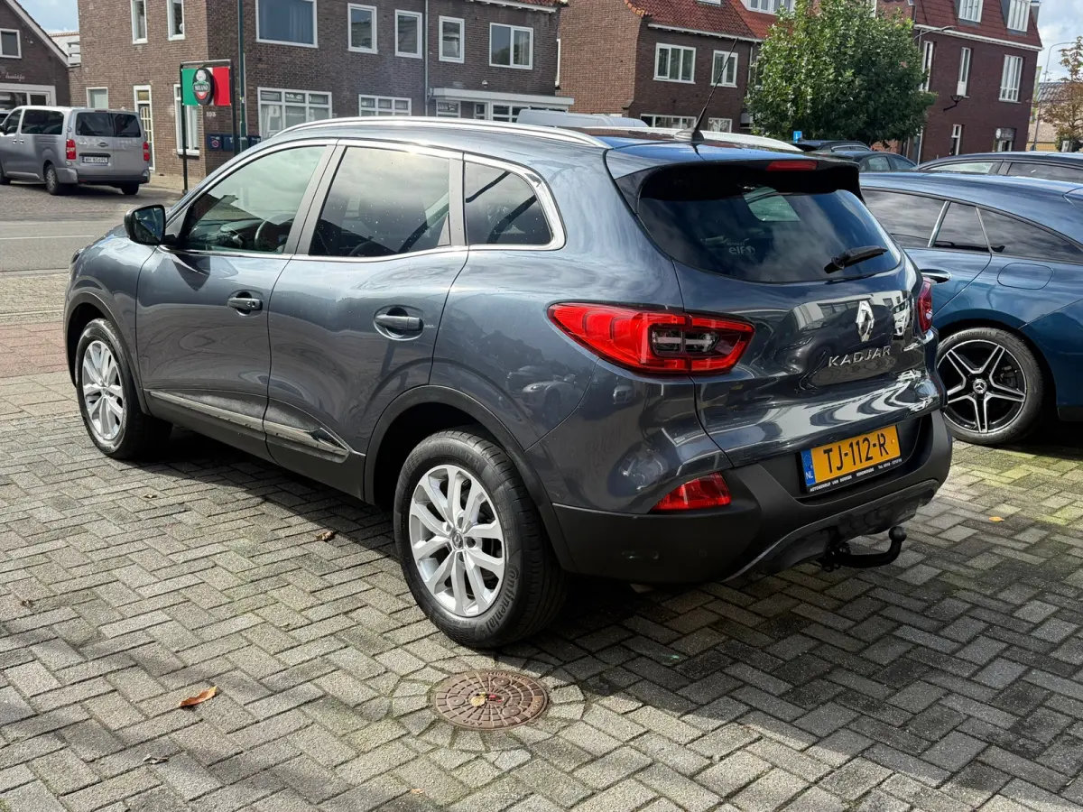 1.2 TCe Intens, Panoramadak,Trekhaak,Stoelverwarming,Stuurverwarming,Apple Carplay/Android
