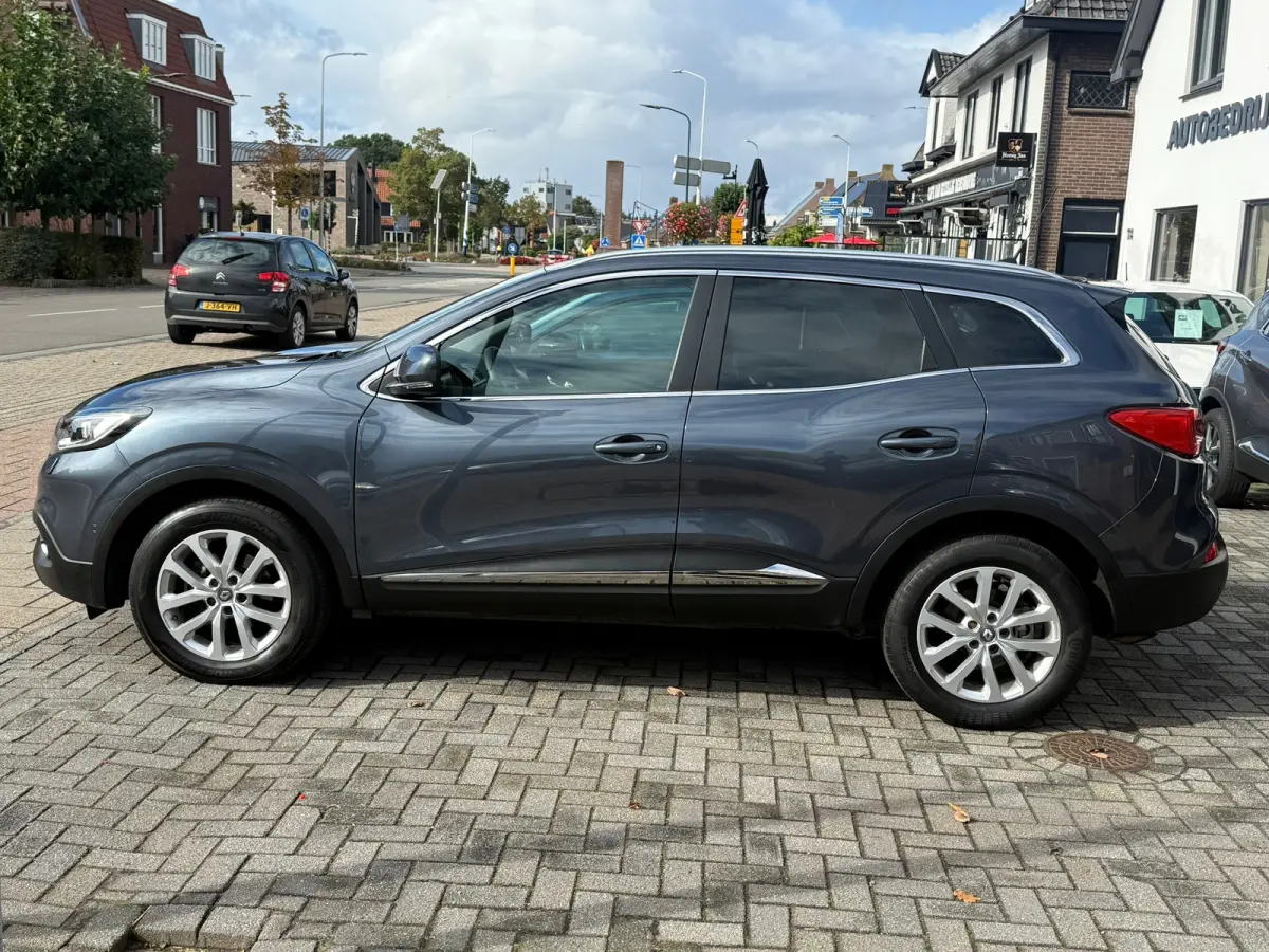 1.2 TCe Intens, Panoramadak,Trekhaak,Stoelverwarming,Stuurverwarming,Apple Carplay/Android