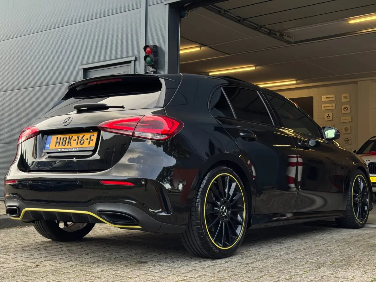 200 AMG / EDITION 1 / FULL OPTIONS / PANO / BURMESTER / LEDER / CARBON / SFEER / CAMERA / KEYLESS / DAB+ !