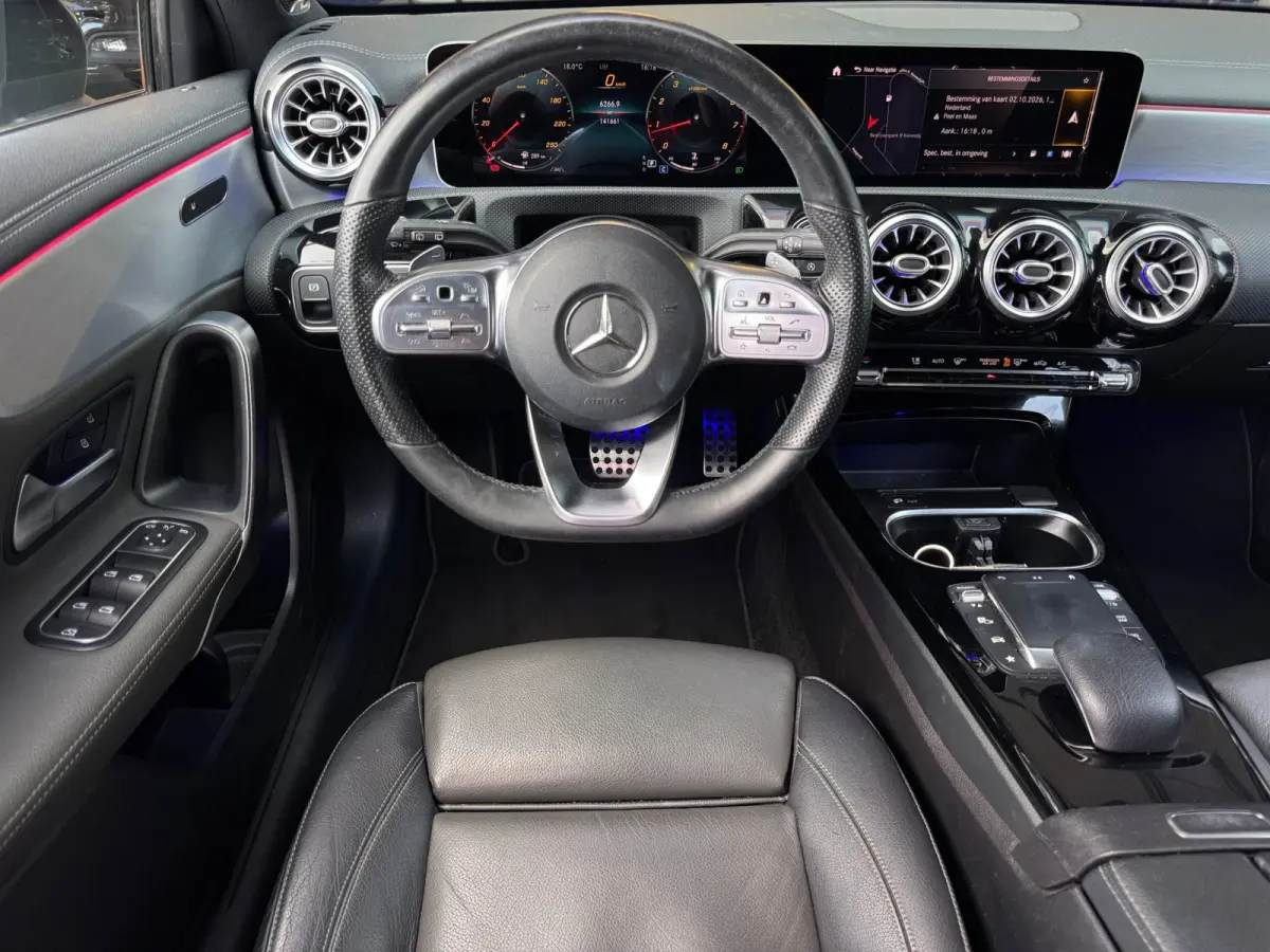 200 AMG / EDITION 1 / FULL OPTIONS / PANO / BURMESTER / LEDER / CARBON / SFEER / CAMERA / KEYLESS / DAB+ !