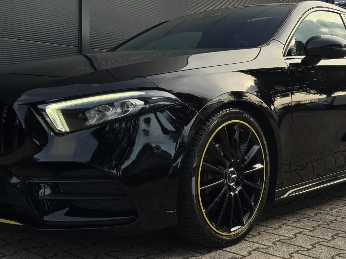 200 AMG / EDITION 1 / FULL OPTIONS / PANO / BURMESTER / LEDER / CARBON / SFEER / CAMERA / KEYLESS / DAB+ !