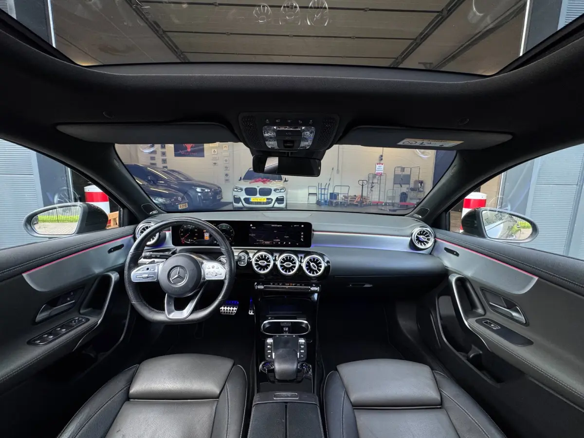200 AMG / EDITION 1 / FULL OPTIONS / PANO / BURMESTER / LEDER / CARBON / SFEER / CAMERA / KEYLESS / DAB+ !
