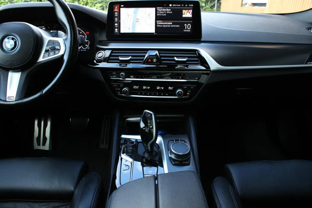 530e xDrive M ZETEL | H/K | LASER | PANO