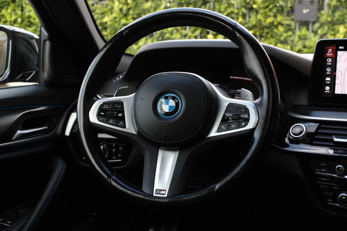 530e xDrive M ZETEL | H/K | LASER | PANO