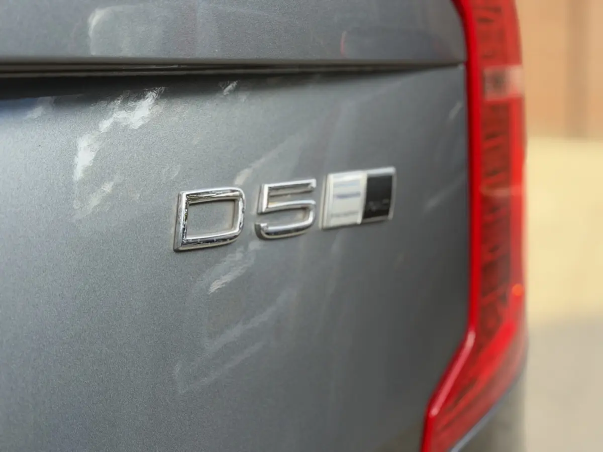 2.0 D5 AWD Automaat Inscription 38.000km!! | B&W Audio | Scandinavian Line | eerste eigenaar