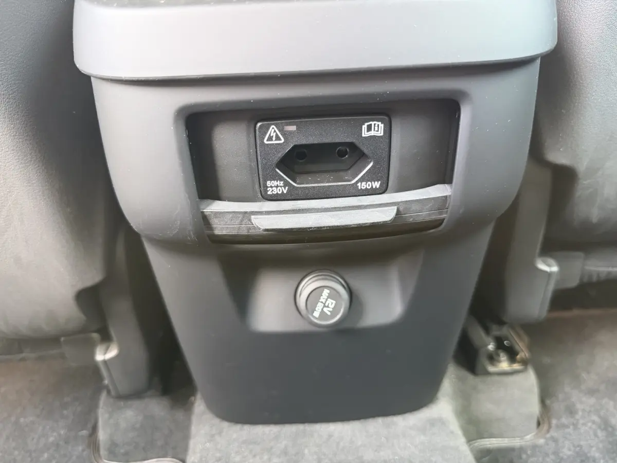 2.0 D5 AWD Automaat Inscription 38.000km!! | B&W Audio | Scandinavian Line | eerste eigenaar