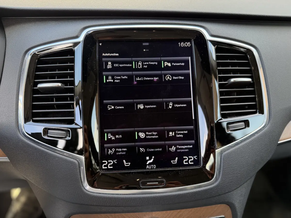 2.0 D5 AWD Automaat Inscription 38.000km!! | B&W Audio | Scandinavian Line | eerste eigenaar