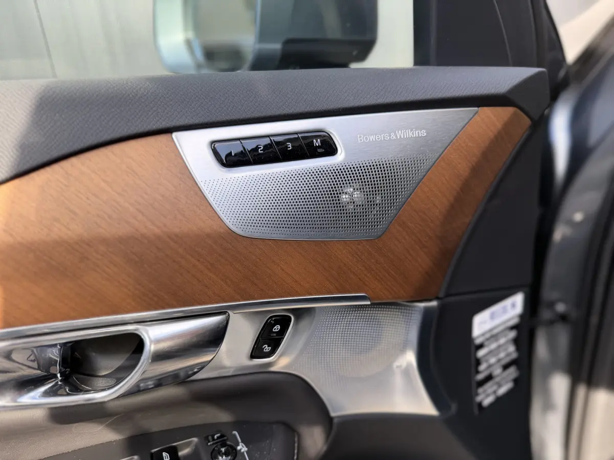2.0 D5 AWD Automaat Inscription 38.000km!! | B&W Audio | Scandinavian Line | eerste eigenaar