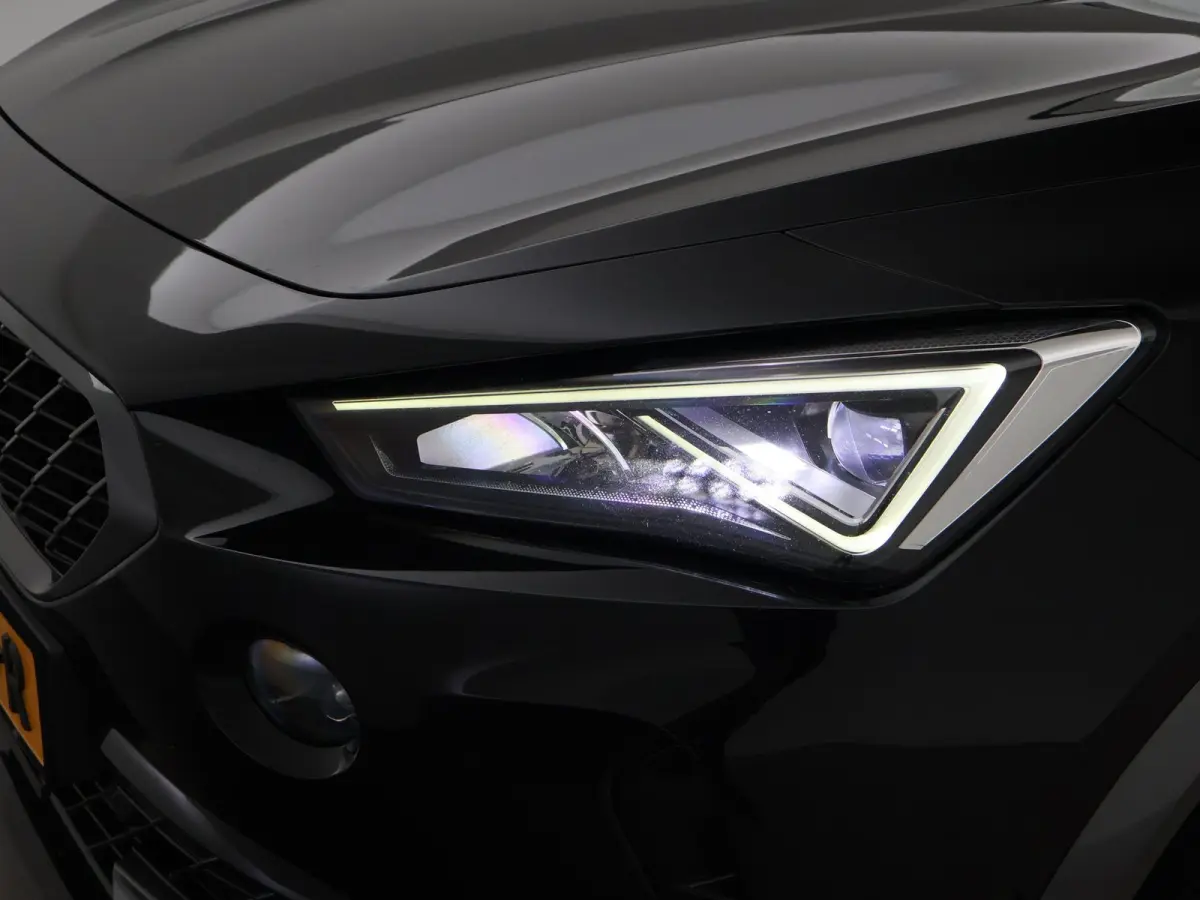 1.4 e-HYBRID 245 PK VZ PERFORMANCE + PANORAMA | 19 INCH | ADAPTIVE CRUISE | STUURVERW. | SFEERVERLICHTING