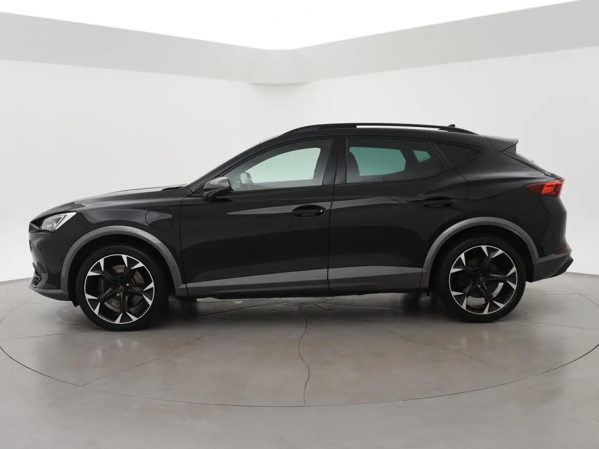 1.4 e-HYBRID 245 PK VZ PERFORMANCE + PANORAMA | 19 INCH | ADAPTIVE CRUISE | STUURVERW. | SFEERVERLICHTING