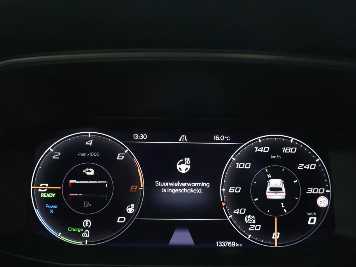 1.4 e-HYBRID 245 PK VZ PERFORMANCE + PANORAMA | 19 INCH | ADAPTIVE CRUISE | STUURVERW. | SFEERVERLICHTING