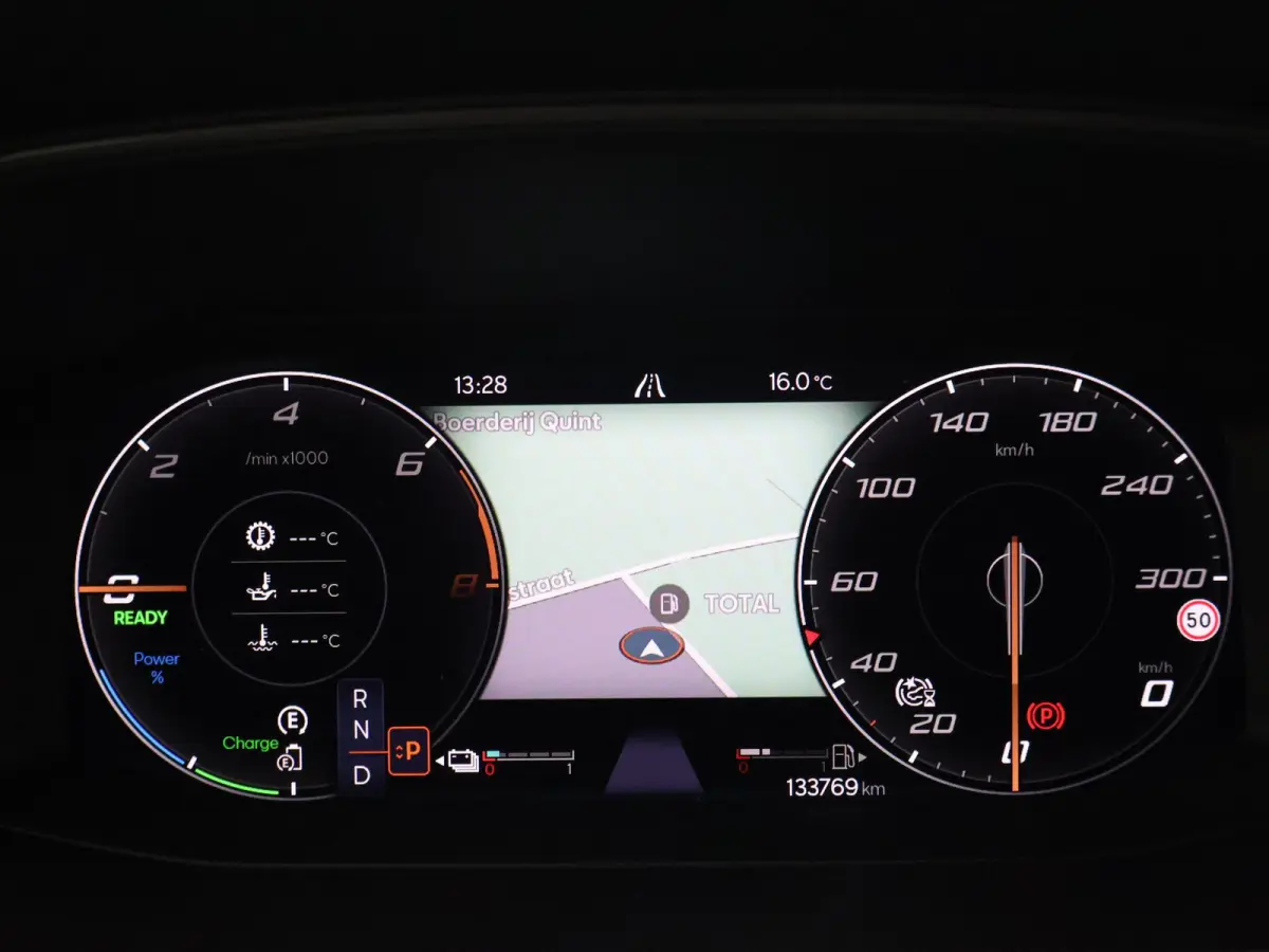 1.4 e-HYBRID 245 PK VZ PERFORMANCE + PANORAMA | 19 INCH | ADAPTIVE CRUISE | STUURVERW. | SFEERVERLICHTING