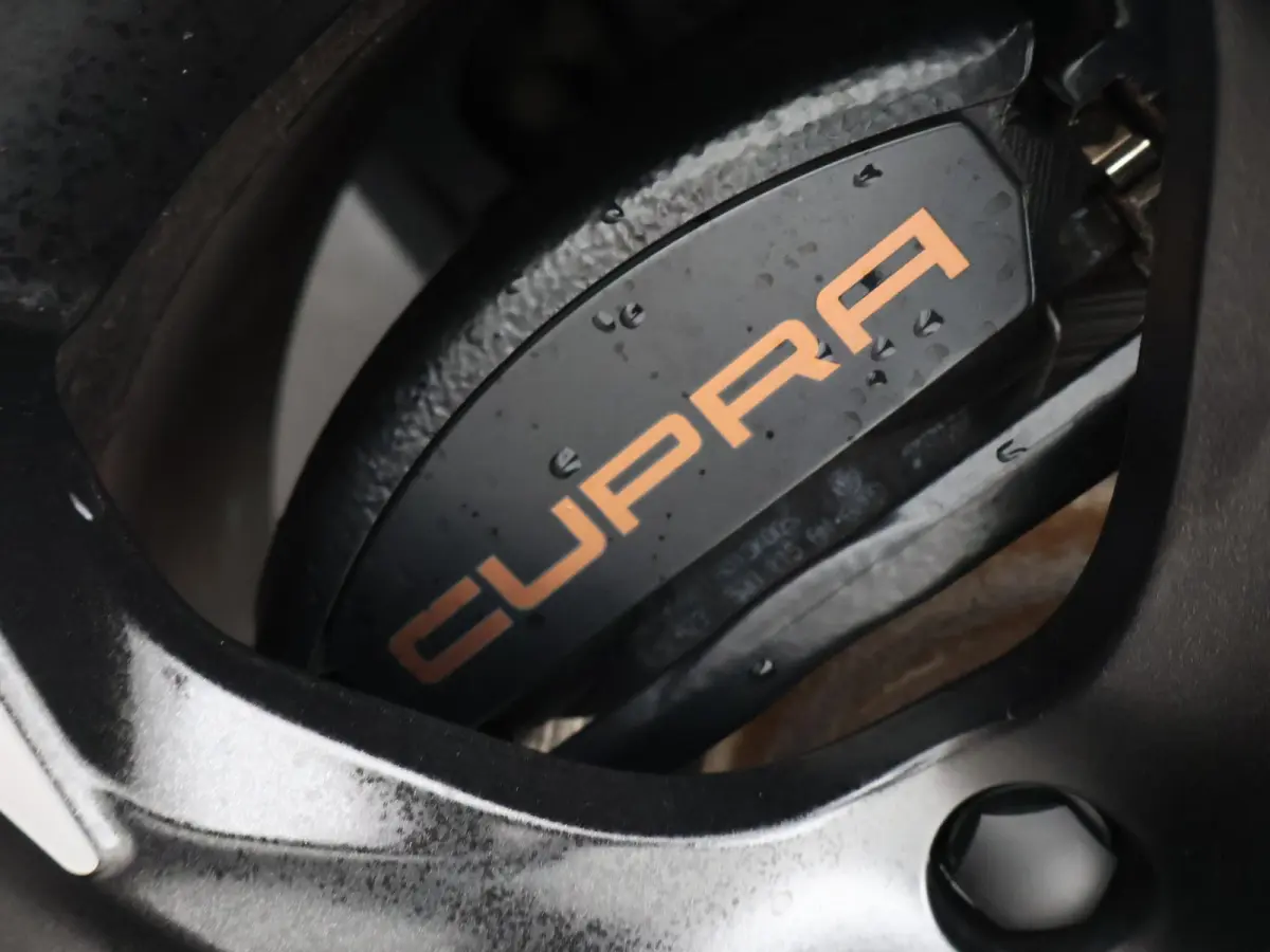 1.4 e-HYBRID 245 PK VZ PERFORMANCE + PANORAMA | 19 INCH | ADAPTIVE CRUISE | STUURVERW. | SFEERVERLICHTING