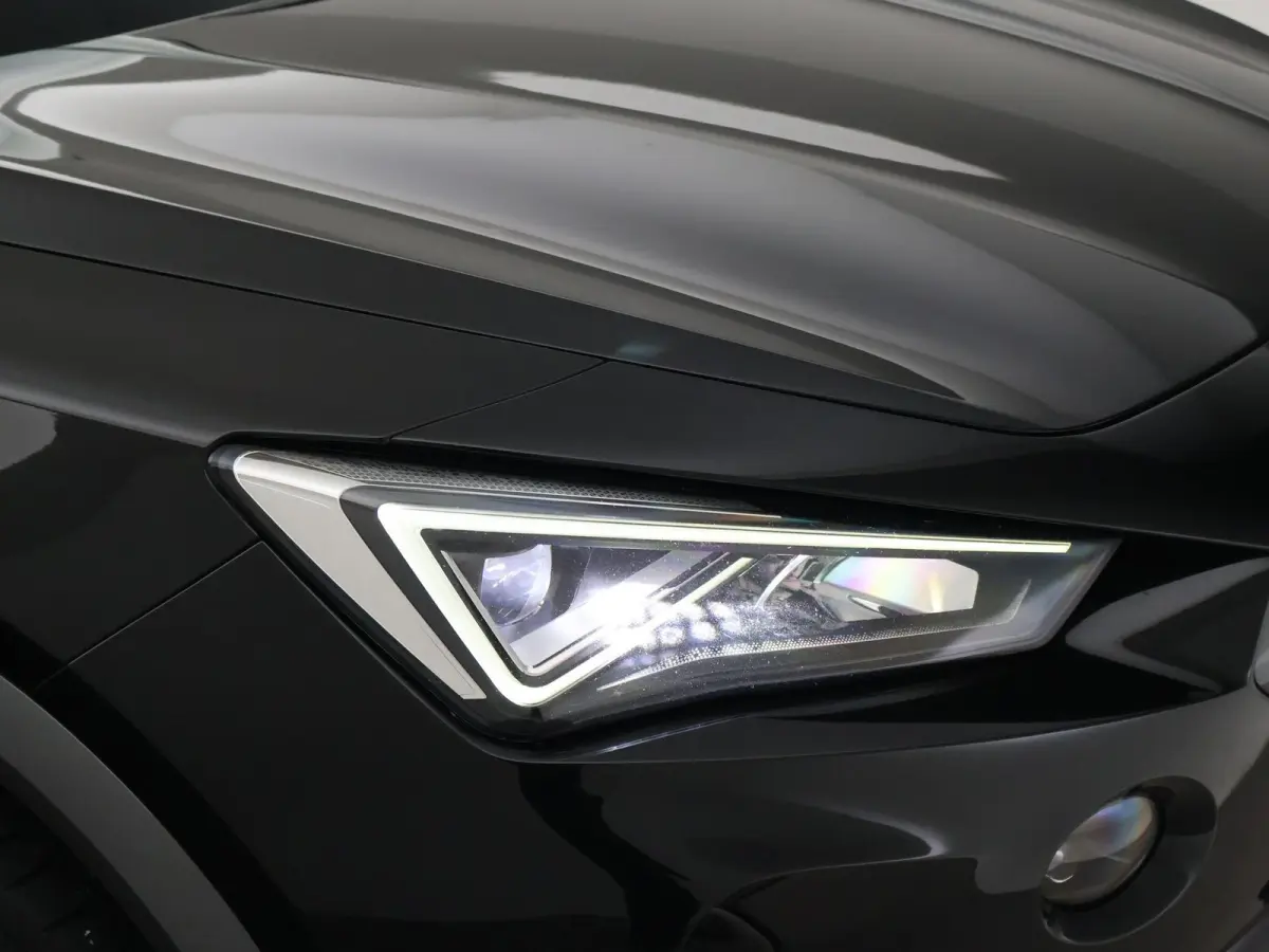 1.4 e-HYBRID 245 PK VZ PERFORMANCE + PANORAMA | 19 INCH | ADAPTIVE CRUISE | STUURVERW. | SFEERVERLICHTING