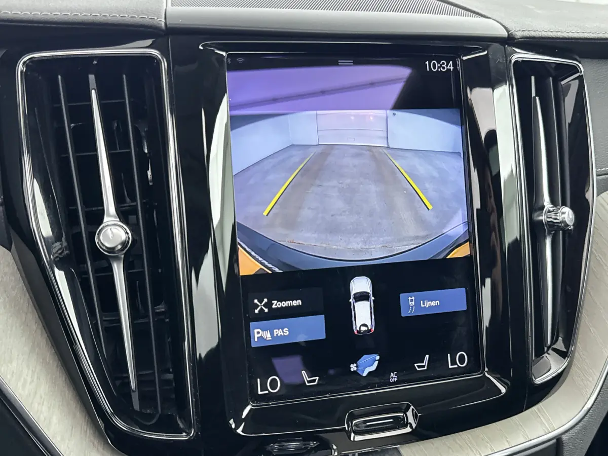 T6 Recharge Inscription | 19" | Parkeercamera | Panoramadak | Adaptieve Cruise | BLIS | Elektr. verst. best. Stoel | Stoel/Stuurverwarming