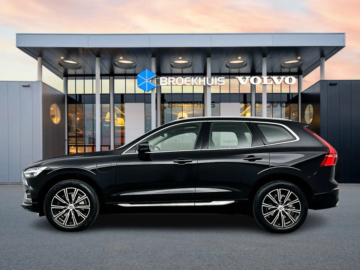 T6 Recharge Inscription | 19" | Parkeercamera | Panoramadak | Adaptieve Cruise | BLIS | Elektr. verst. best. Stoel | Stoel/Stuurverwarming