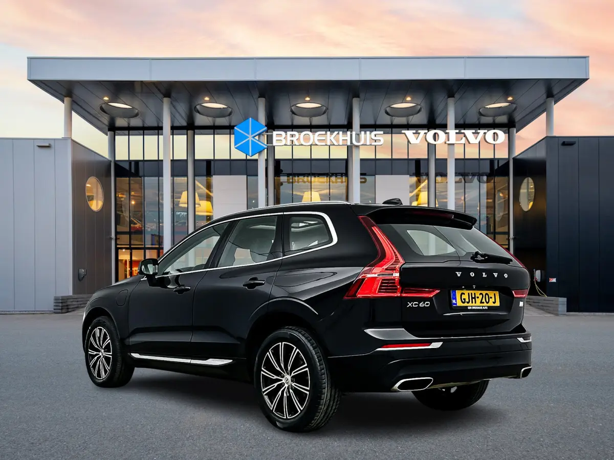 T6 Recharge Inscription | 19" | Parkeercamera | Panoramadak | Adaptieve Cruise | BLIS | Elektr. verst. best. Stoel | Stoel/Stuurverwarming