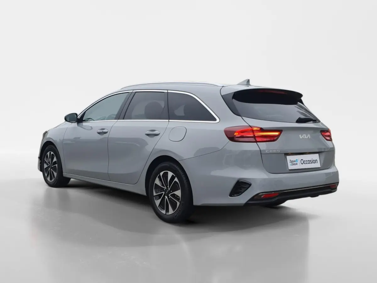 1.0T MHEV Design Edition | Stoel en stuurverwarming | Dodehoek detectie |  Navigate | Camera | Parkeersensoren voor en achter | Elektrische achterklep | JBL sound |