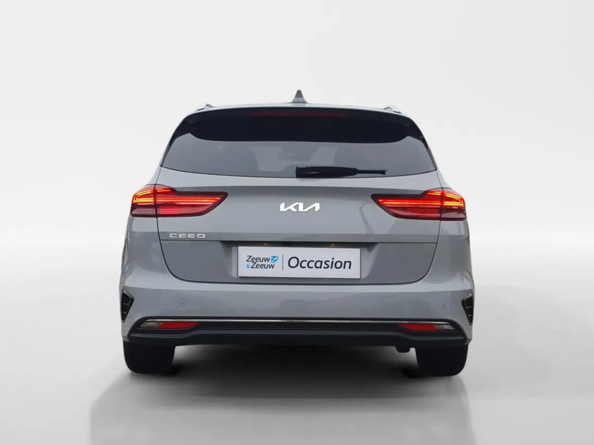1.0T MHEV Design Edition | Stoel en stuurverwarming | Dodehoek detectie |  Navigate | Camera | Parkeersensoren voor en achter | Elektrische achterklep | JBL sound |