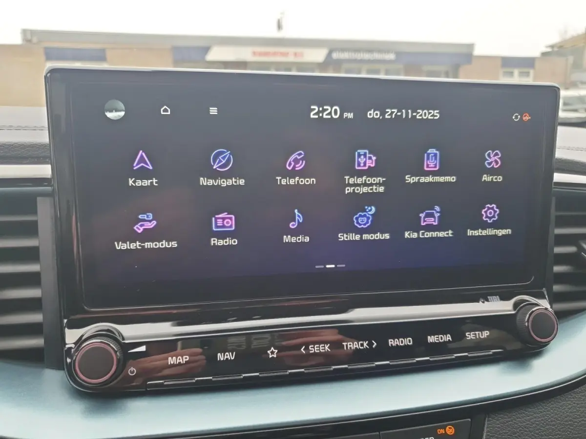 1.0T MHEV Design Edition | Stoel en stuurverwarming | Dodehoek detectie |  Navigate | Camera | Parkeersensoren voor en achter | Elektrische achterklep | JBL sound |