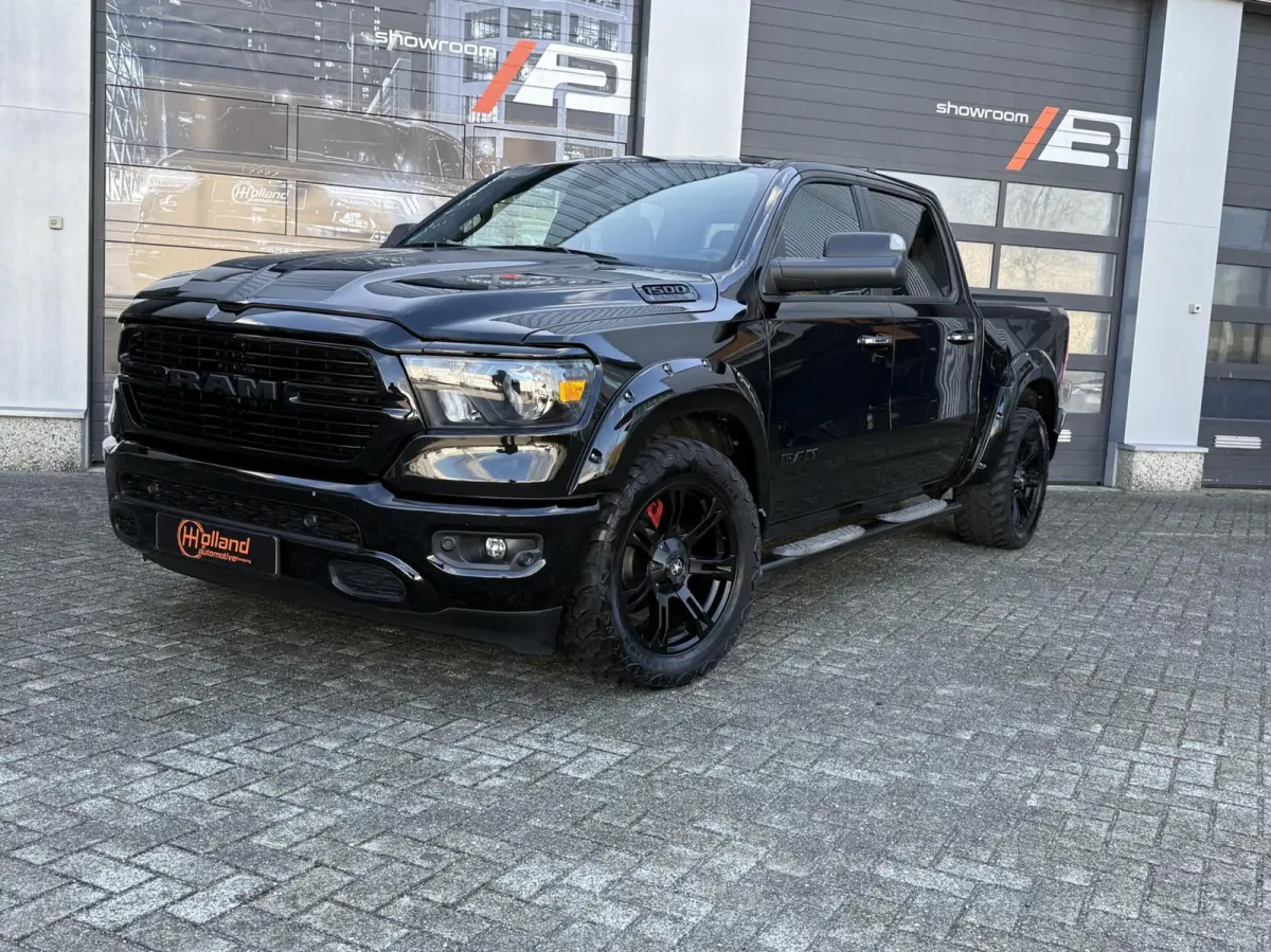 1500 5.7 V8 Crew Cab WIDE BODY BTW VRIJ!
