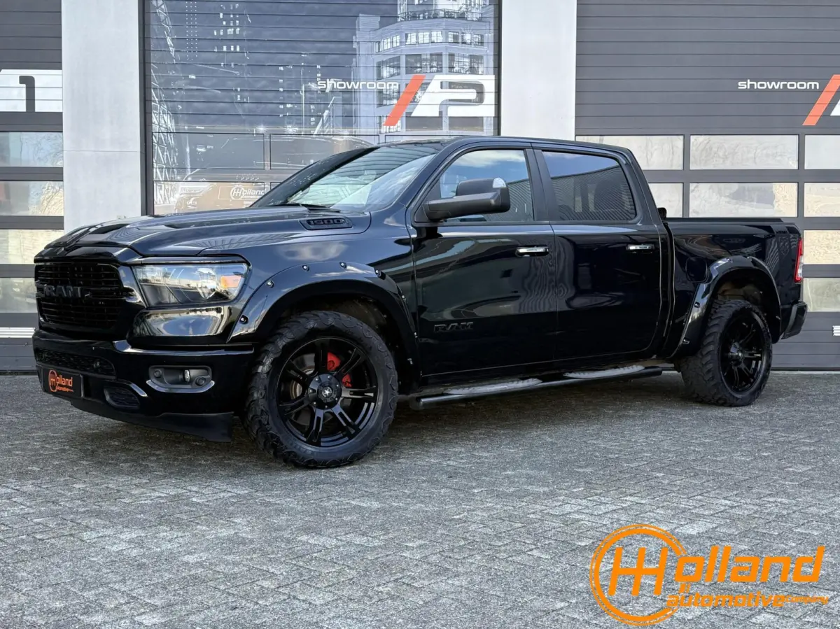 1500 5.7 V8 Crew Cab WIDE BODY BTW VRIJ!