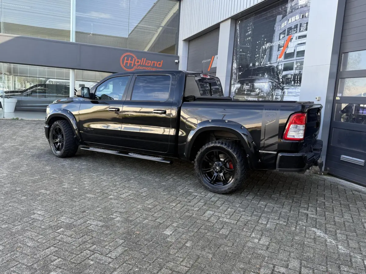 1500 5.7 V8 Crew Cab WIDE BODY BTW VRIJ!