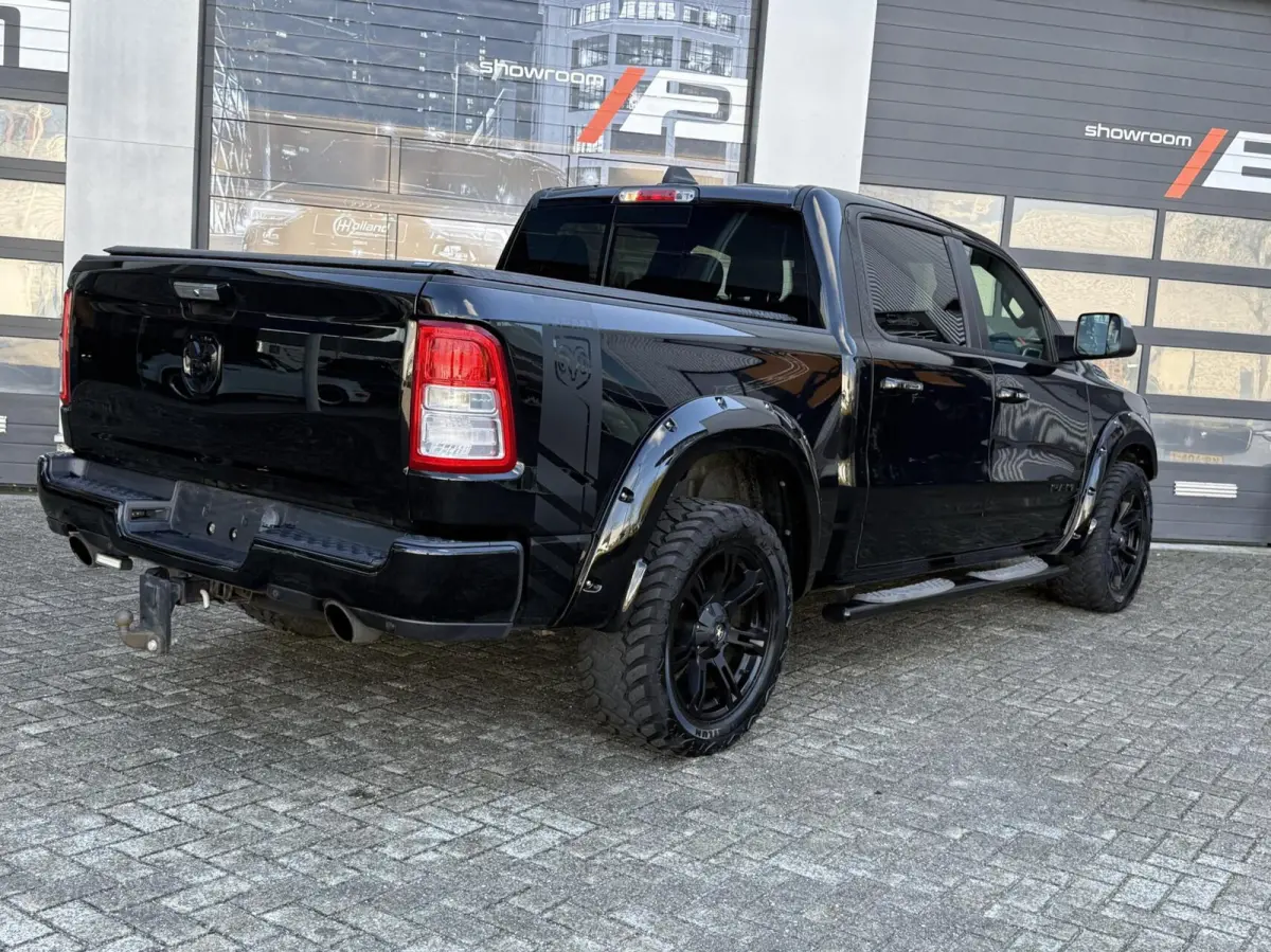 1500 5.7 V8 Crew Cab WIDE BODY BTW VRIJ!