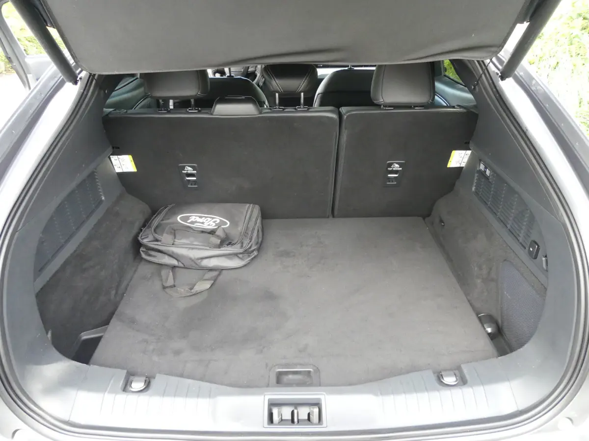 Extended RWD 98 kWh | TREKHAAK | ADAPTIVE CRUISE | DODEHOEKDETECTIE | CAMERA | 360 CAMERA | STOEL+STUUR+VOORRUITVERWARMING | ELEKTRISCHE ACHTERKLEP | PARKEERSENSOREN V+A | B&O AUDIO | APPLE 