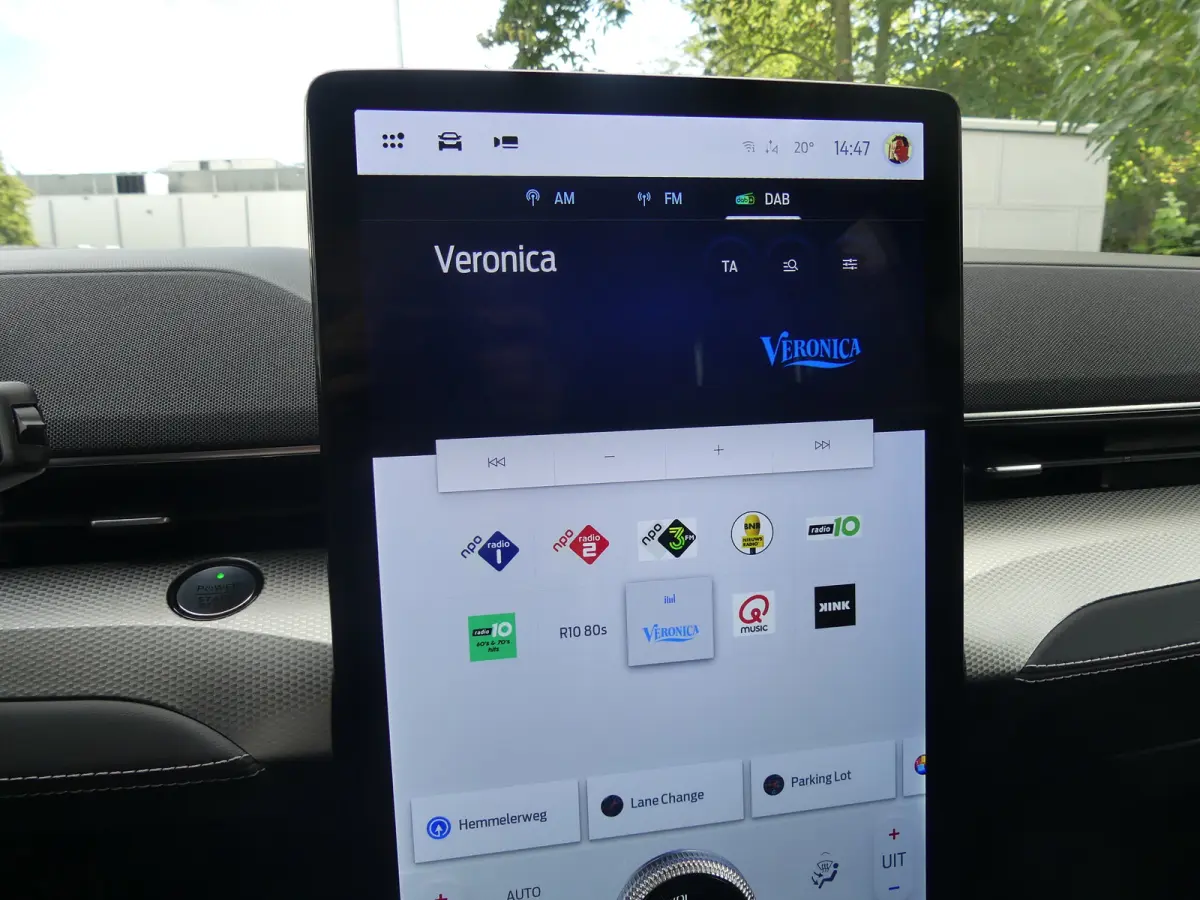 Extended RWD 98 kWh | TREKHAAK | ADAPTIVE CRUISE | DODEHOEKDETECTIE | CAMERA | 360 CAMERA | STOEL+STUUR+VOORRUITVERWARMING | ELEKTRISCHE ACHTERKLEP | PARKEERSENSOREN V+A | B&O AUDIO | APPLE 