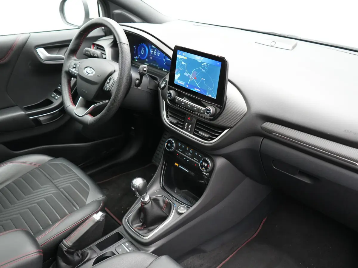 1.0 EcoBoost ST-Line X 155pk Dealer O.H | Panodak | Adaptive Cruise | Bang & Olufsen | Camera | Sportstoelen & Stuur Verwarmd | Apple Carplay | Keyless | Virtual | Navigatie | DAB | 17"L.M |
