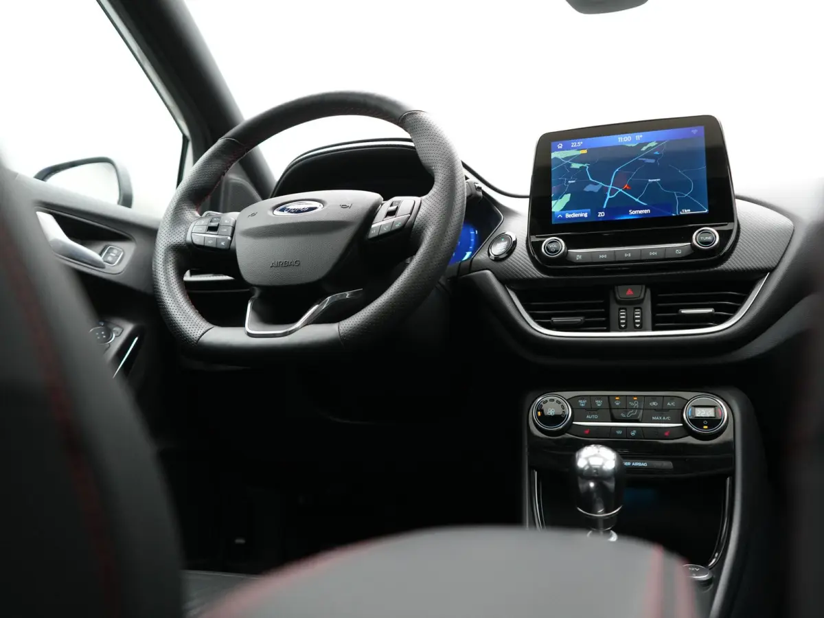 1.0 EcoBoost ST-Line X 155pk Dealer O.H | Panodak | Adaptive Cruise | Bang & Olufsen | Camera | Sportstoelen & Stuur Verwarmd | Apple Carplay | Keyless | Virtual | Navigatie | DAB | 17"L.M |