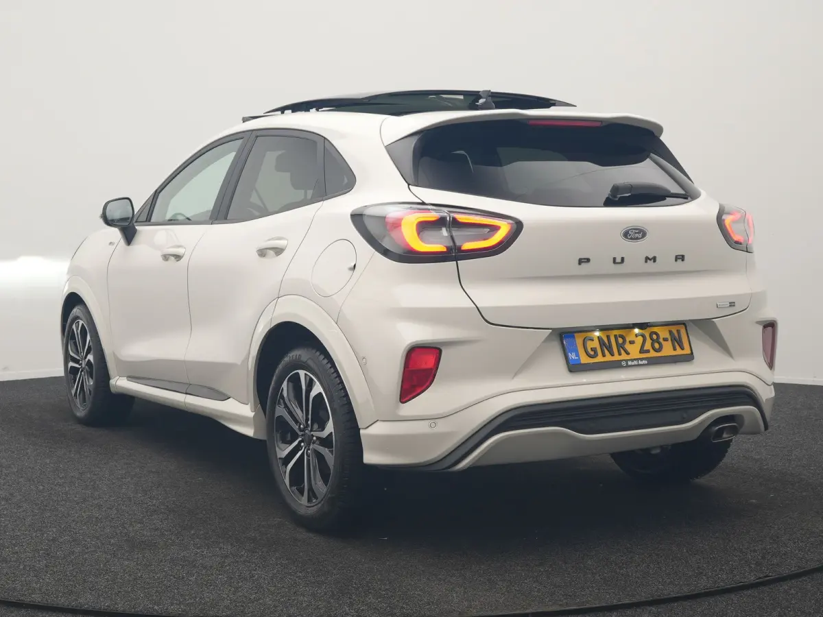 1.0 EcoBoost ST-Line X 155pk Dealer O.H | Panodak | Adaptive Cruise | Bang & Olufsen | Camera | Sportstoelen & Stuur Verwarmd | Apple Carplay | Keyless | Virtual | Navigatie | DAB | 17"L.M |