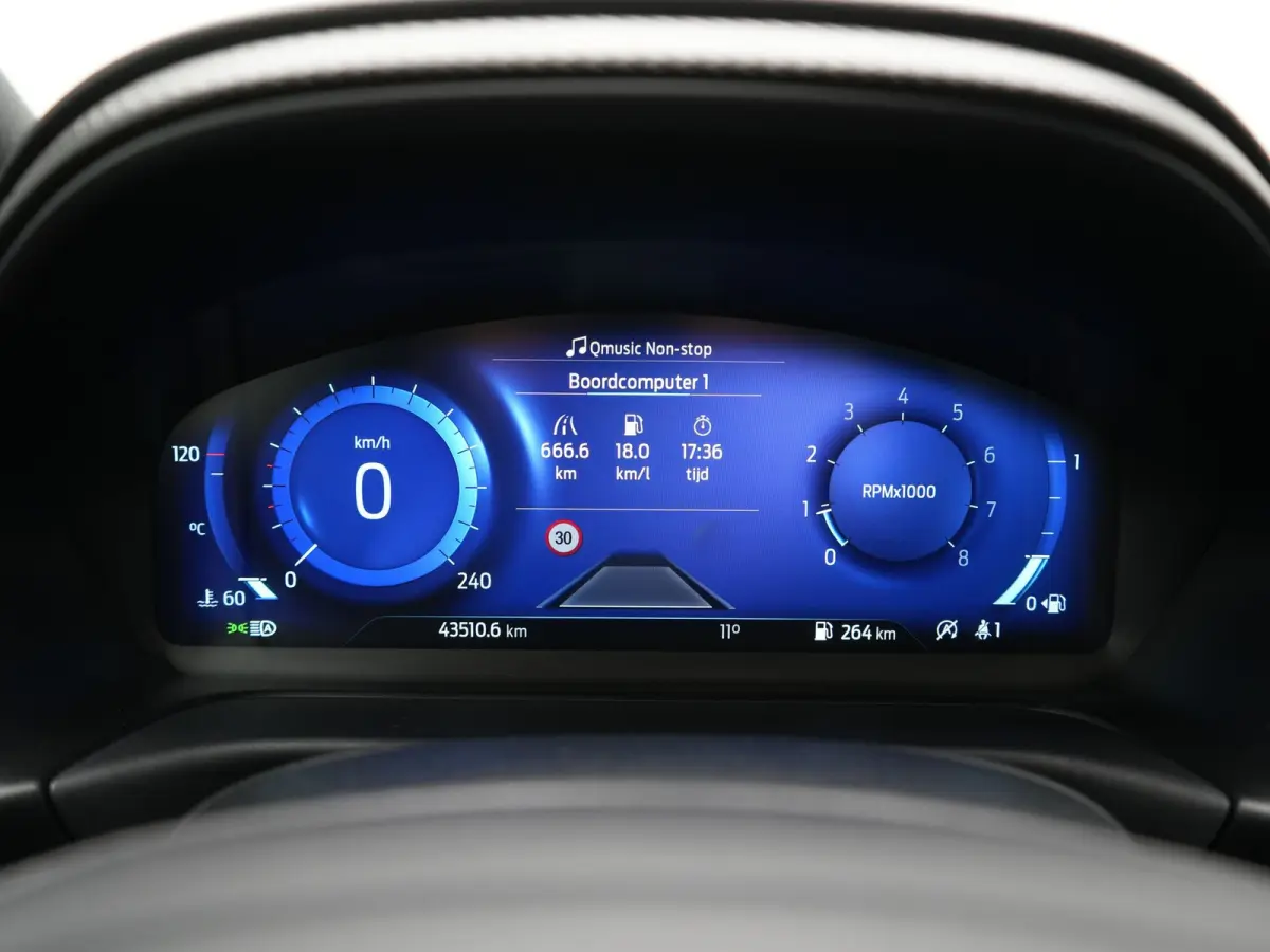 1.0 EcoBoost ST-Line X 155pk Dealer O.H | Panodak | Adaptive Cruise | Bang & Olufsen | Camera | Sportstoelen & Stuur Verwarmd | Apple Carplay | Keyless | Virtual | Navigatie | DAB | 17"L.M |