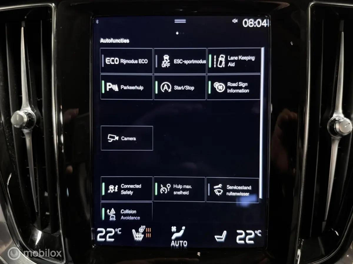 2.0 B3 Momentum Advantage ORIGINEEL NL / LEDEREN INTERIEUR / STOEL+STUURVERWARMING