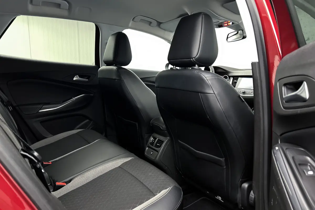 1.2 Turbo Business Executive | Trekhaak | Half lederen bekleding