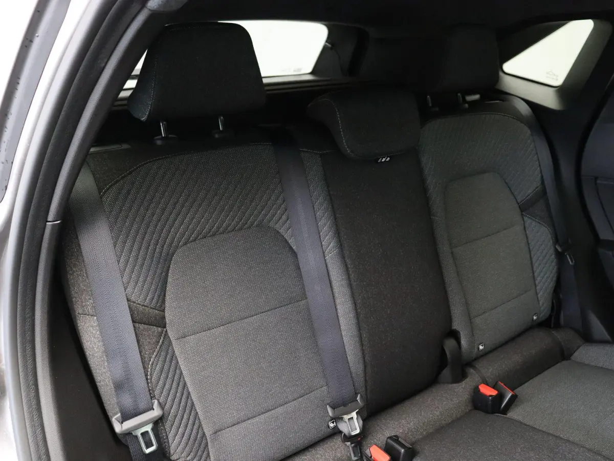 1.8 E-Tech full hybrid 160pk techno | Vijf jaar garantie | Stoel- en stuurwielverwarming | Elek. kofferklep | Active driver assist |