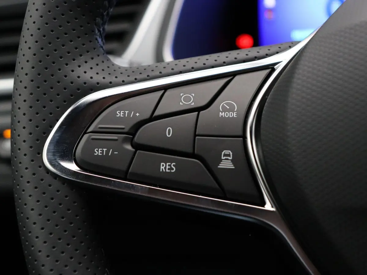 1.8 E-Tech full hybrid 160pk techno | Vijf jaar garantie | Stoel- en stuurwielverwarming | Elek. kofferklep | Active driver assist |