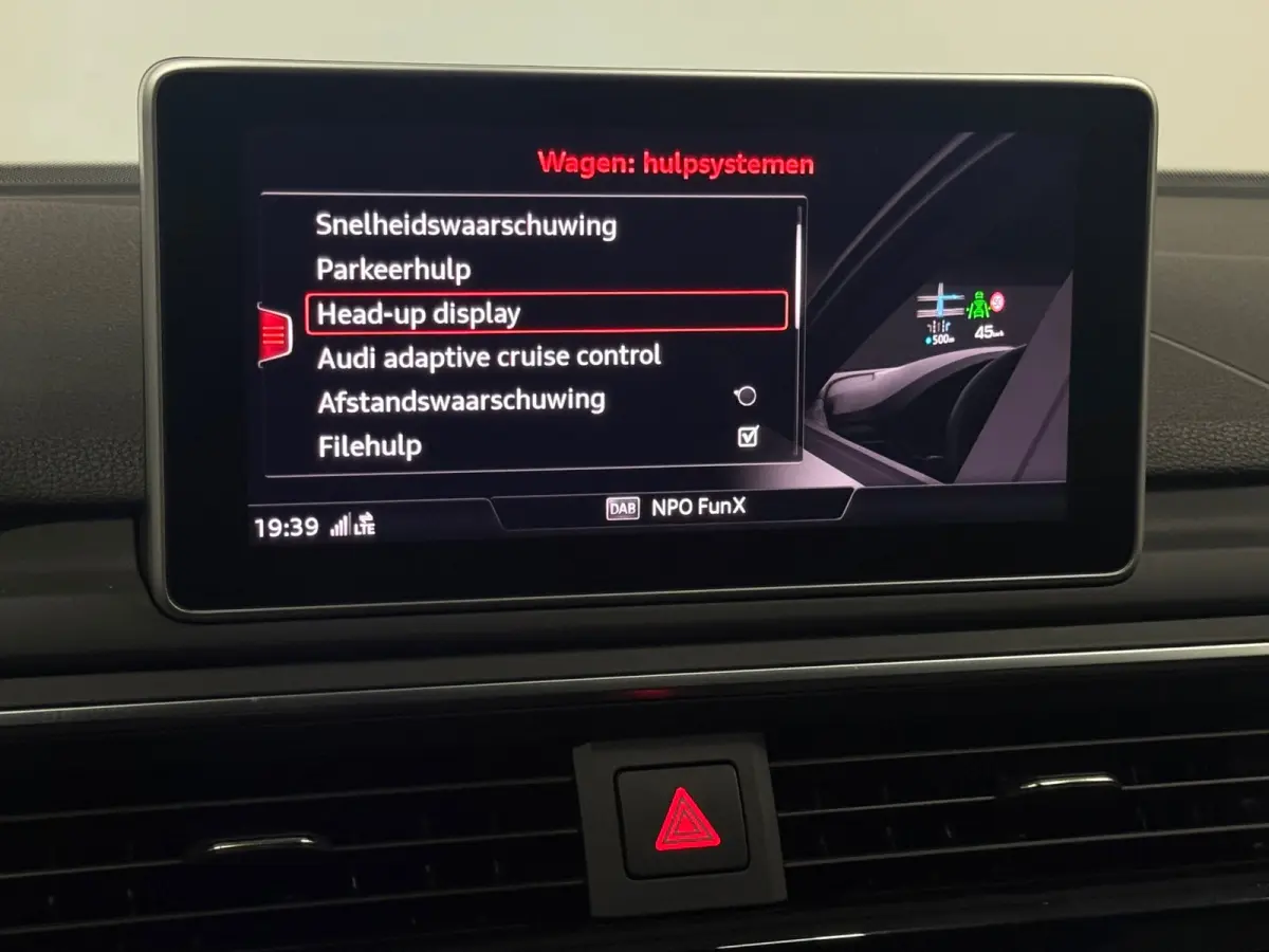 40 TFSI 190 PK S line black edition Headup Trekhaak Camera Keyless