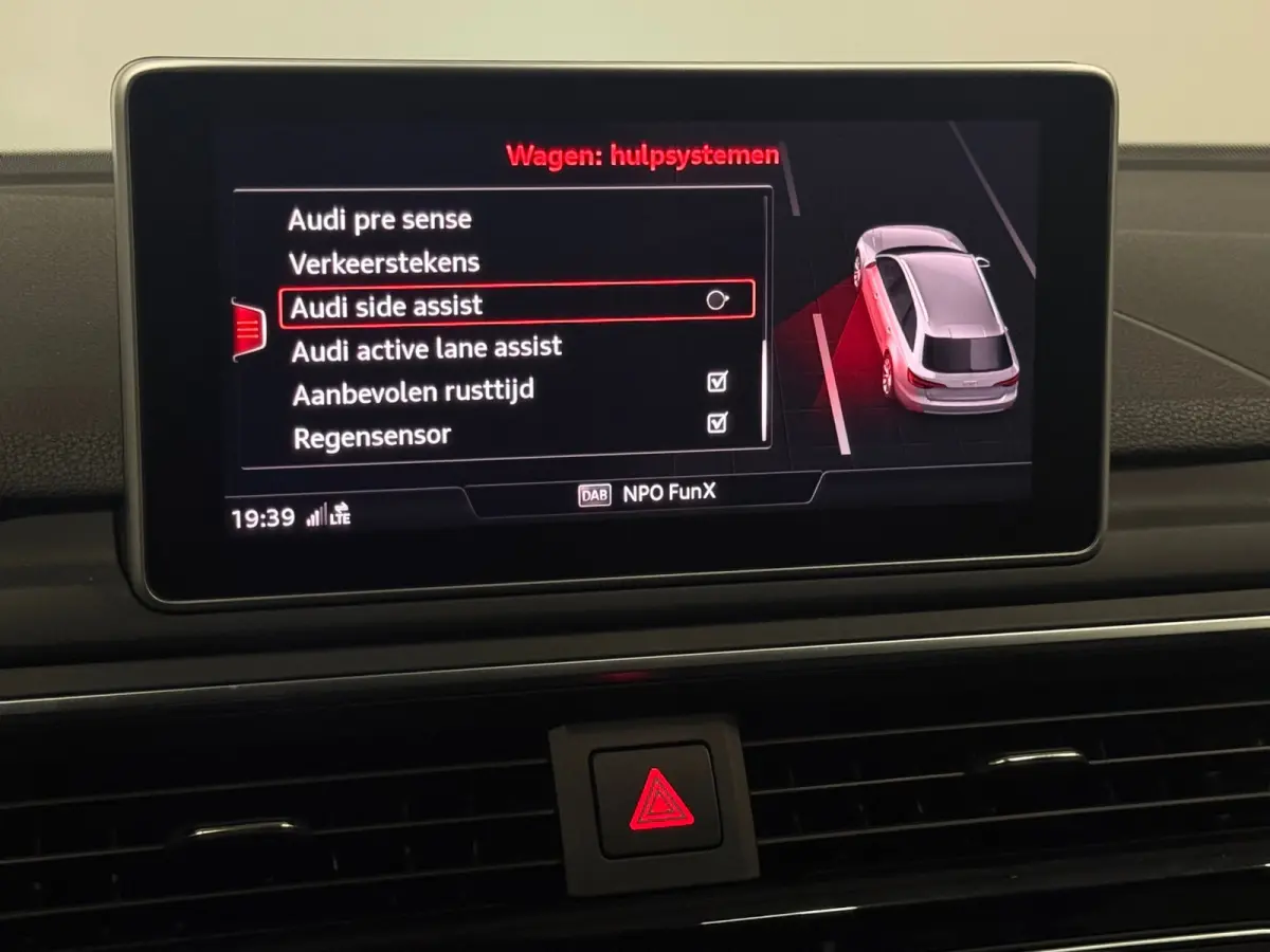 40 TFSI 190 PK S line black edition Headup Trekhaak Camera Keyless